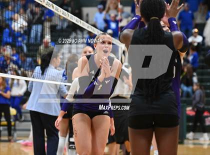 Thumbnail 2 in Barbers Hill vs. College Station (UIL 5A D1 Area Playoff) photogallery.