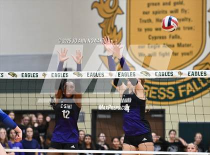 Thumbnail 3 in Barbers Hill vs. College Station (UIL 5A D1 Volleyball Area Playoff) photogallery.