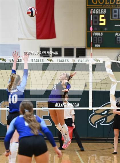 Thumbnail 1 in Barbers Hill vs. College Station (UIL 5A D1 Volleyball Area Playoff) photogallery.