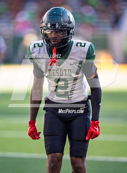 Thumbnail 3 in DeSoto vs. Willis (UIL 6A D2 Football Quarterfinals) photogallery.