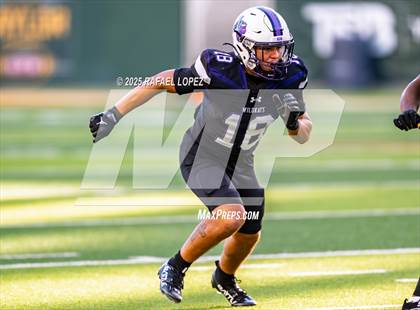 Thumbnail 3 in DeSoto vs. Willis (UIL 6A D2 Football Quarterfinals) photogallery.