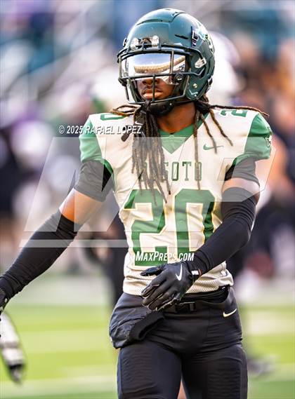 Thumbnail 1 in DeSoto vs. Willis (UIL 6A D2 Football Quarterfinals) photogallery.