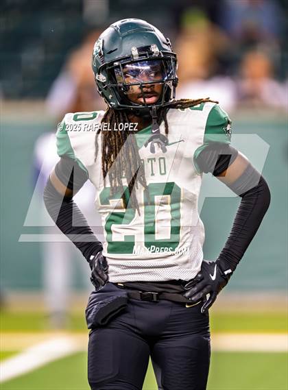 Thumbnail 2 in DeSoto vs. Willis (UIL 6A D2 Football Quarterfinals) photogallery.