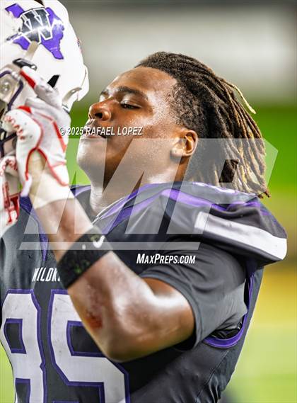 Thumbnail 1 in DeSoto vs. Willis (UIL 6A D2 Football Quarterfinals) photogallery.
