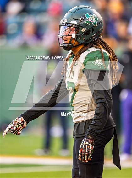 Thumbnail 3 in DeSoto vs. Willis (UIL 6A D2 Football Quarterfinals) photogallery.