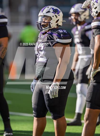 Thumbnail 1 in DeSoto vs. Willis (UIL 6A D2 Football Quarterfinals) photogallery.