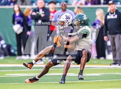 Thumbnail 3 in DeSoto vs. Willis (UIL 6A D2 Football Quarterfinals) photogallery.