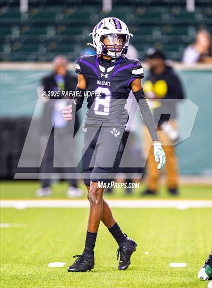 Thumbnail 2 in DeSoto vs. Willis (UIL 6A D2 Football Quarterfinals) photogallery.