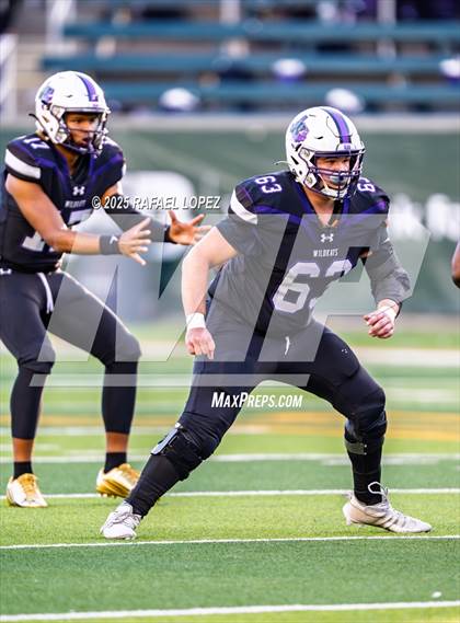 Thumbnail 2 in DeSoto vs. Willis (UIL 6A D2 Football Quarterfinals) photogallery.