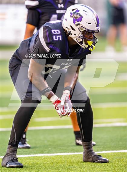 Thumbnail 3 in DeSoto vs. Willis (UIL 6A D2 Football Quarterfinals) photogallery.