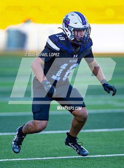 Thumbnail 1 in DeSoto vs. Willis (UIL 6A D2 Football Quarterfinals) photogallery.