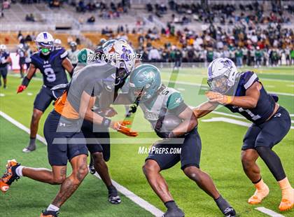 Thumbnail 3 in DeSoto vs. Willis (UIL 6A D2 Football Quarterfinals) photogallery.