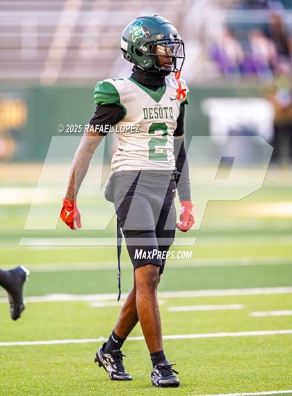 Thumbnail 3 in DeSoto vs. Willis (UIL 6A D2 Football Quarterfinals) photogallery.