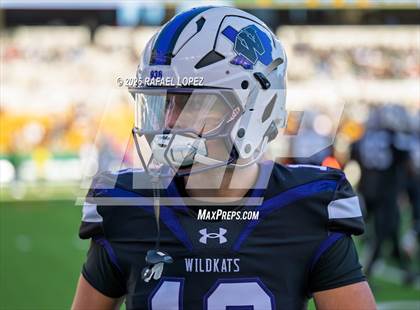 Thumbnail 1 in DeSoto vs. Willis (UIL 6A D2 Football Quarterfinals) photogallery.