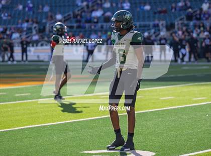 Thumbnail 2 in DeSoto vs. Willis (UIL 6A D2 Football Quarterfinals) photogallery.