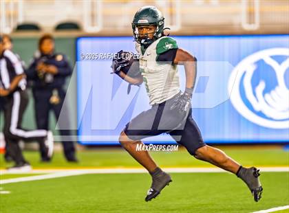 Thumbnail 2 in DeSoto vs. Willis (UIL 6A D2 Football Quarterfinals) photogallery.