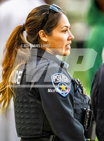 Thumbnail 1 in DeSoto vs. Willis (UIL 6A D2 Football Quarterfinals) photogallery.