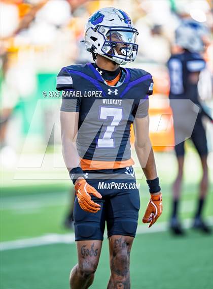 Thumbnail 3 in DeSoto vs. Willis (UIL 6A D2 Football Quarterfinals) photogallery.