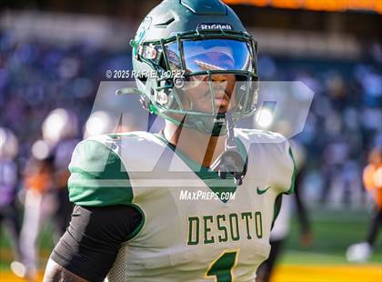 Thumbnail 1 in DeSoto vs. Willis (UIL 6A D2 Football Quarterfinals) photogallery.