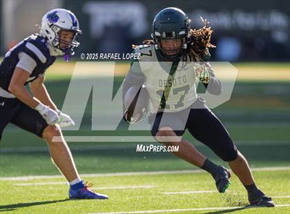 Thumbnail 2 in DeSoto vs. Willis (UIL 6A D2 Football Quarterfinals) photogallery.