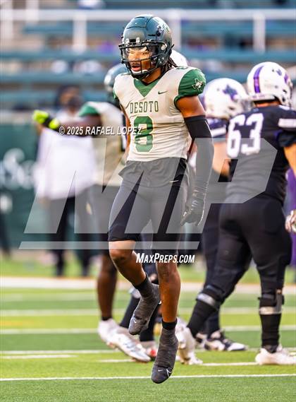 Thumbnail 3 in DeSoto vs. Willis (UIL 6A D2 Football Quarterfinals) photogallery.