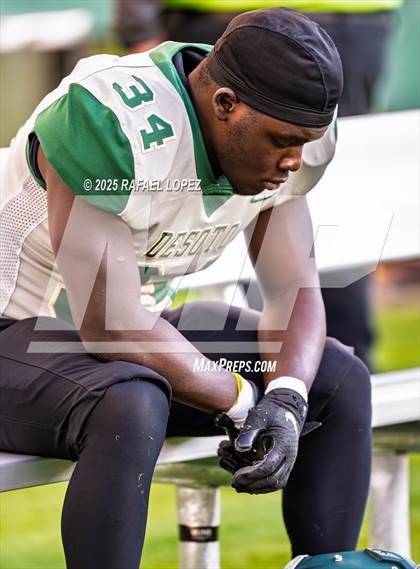Thumbnail 3 in DeSoto vs. Willis (UIL 6A D2 Football Quarterfinals) photogallery.