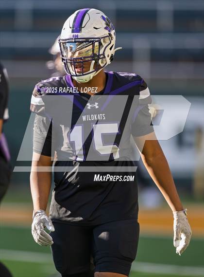 Thumbnail 2 in DeSoto vs. Willis (UIL 6A D2 Football Quarterfinals) photogallery.