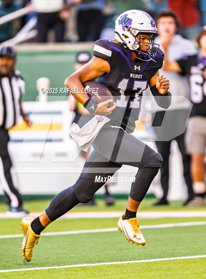 Thumbnail 3 in DeSoto vs. Willis (UIL 6A D2 Football Quarterfinals) photogallery.