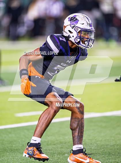Thumbnail 1 in DeSoto vs. Willis (UIL 6A D2 Football Quarterfinals) photogallery.