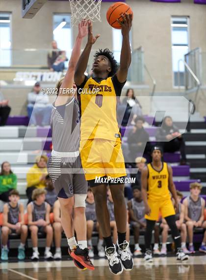 Thumbnail 3 in Corner Canyon vs. Beaumont United (Utah Holiday Hoopfest) photogallery.