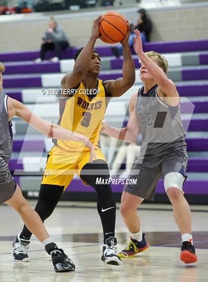 Thumbnail 1 in Corner Canyon vs. Beaumont United (Utah Holiday Hoopfest) photogallery.