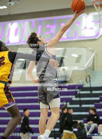 Thumbnail 1 in Corner Canyon vs. Beaumont United (Utah Holiday Hoopfest) photogallery.