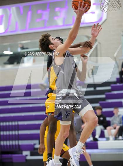 Thumbnail 2 in Corner Canyon vs. Beaumont United (Utah Holiday Hoopfest) photogallery.
