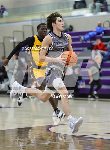 Thumbnail 3 in Corner Canyon vs. Beaumont United (Utah Holiday Hoopfest) photogallery.