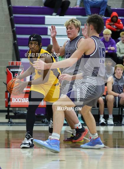 Thumbnail 3 in Corner Canyon vs. Beaumont United (Utah Holiday Hoopfest) photogallery.