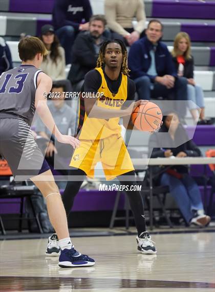 Thumbnail 2 in Corner Canyon vs. Beaumont United (Utah Holiday Hoopfest) photogallery.