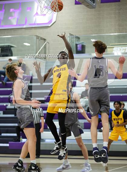 Thumbnail 2 in Corner Canyon vs. Beaumont United (Utah Holiday Hoopfest) photogallery.