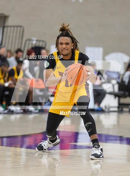 Thumbnail 2 in Corner Canyon vs. Beaumont United (Utah Holiday Hoopfest) photogallery.