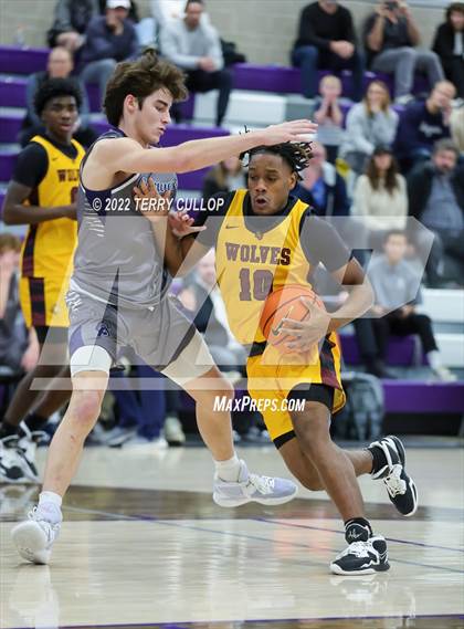 Thumbnail 3 in Corner Canyon vs. Beaumont United (Utah Holiday Hoopfest) photogallery.