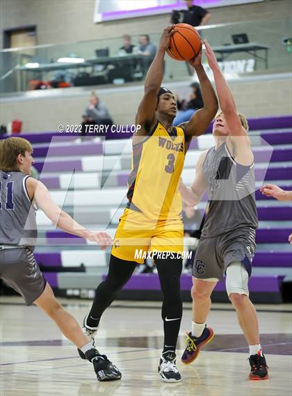 Thumbnail 3 in Corner Canyon vs. Beaumont United (Utah Holiday Hoopfest) photogallery.