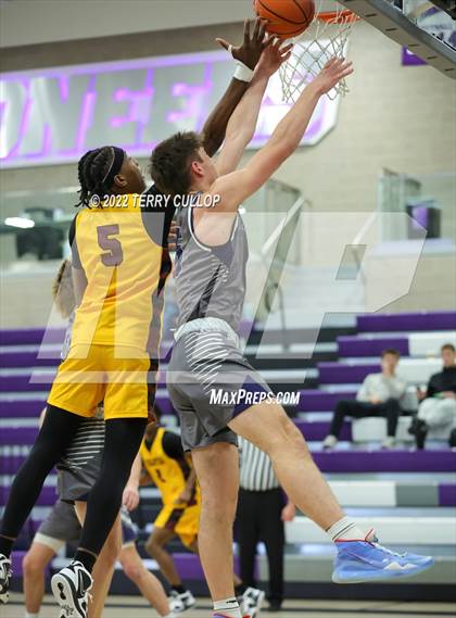 Thumbnail 1 in Corner Canyon vs. Beaumont United (Utah Holiday Hoopfest) photogallery.