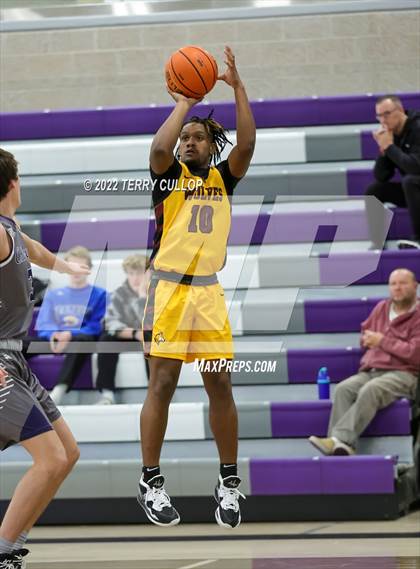Thumbnail 3 in Corner Canyon vs. Beaumont United (Utah Holiday Hoopfest) photogallery.