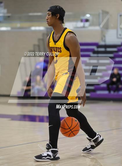 Thumbnail 1 in Corner Canyon vs. Beaumont United (Utah Holiday Hoopfest) photogallery.