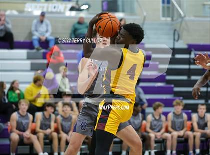 Thumbnail 2 in Corner Canyon vs. Beaumont United (Utah Holiday Hoopfest) photogallery.