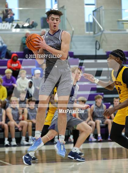 Thumbnail 3 in Corner Canyon vs. Beaumont United (Utah Holiday Hoopfest) photogallery.