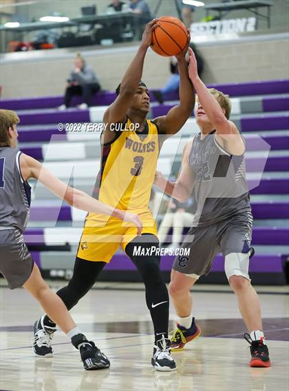 Thumbnail 2 in Corner Canyon vs. Beaumont United (Utah Holiday Hoopfest) photogallery.