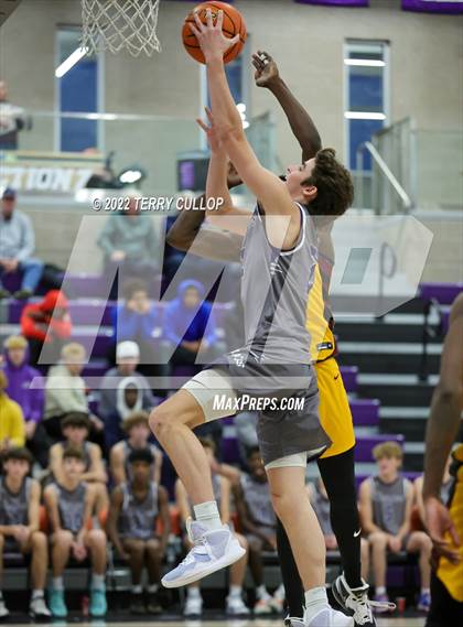 Thumbnail 2 in Corner Canyon vs. Beaumont United (Utah Holiday Hoopfest) photogallery.