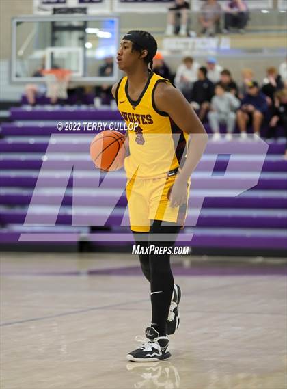 Thumbnail 3 in Corner Canyon vs. Beaumont United (Utah Holiday Hoopfest) photogallery.