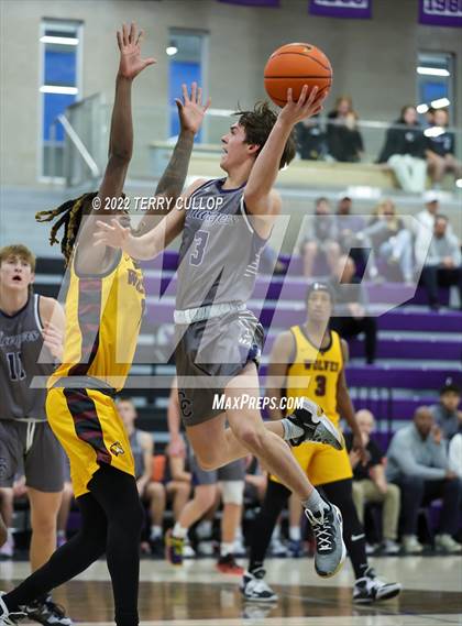 Thumbnail 3 in Corner Canyon vs. Beaumont United (Utah Holiday Hoopfest) photogallery.