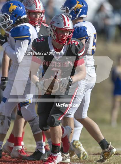 Thumbnail 3 in Lowry @ Truckee (NIAA 3A Northern League Semifinal) photogallery.